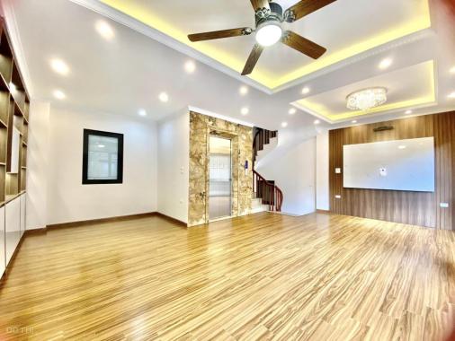 Bán nhà riêng 5 tầng tại phố Thái Hà, Đống Đa, dt 70m, mặt tiền rộng 6.6m, oto ra vào thoải mái