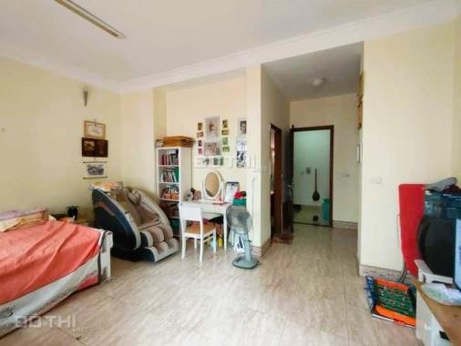 Phân Lô Víp Cầu Giấy - Ô tô chạy Vòng quanh - Kinh doanh - DT 55m, MT 5.5m. chỉ Nhỉnh 12 tỷ.
