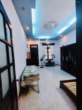Hiếm, bán ngôi nhà nhỉnh 6 tỷ, ô tô qua đường Nguyễn Trãi, 40m, mt 4m, sổ vuông ko lỗi phong thủy.