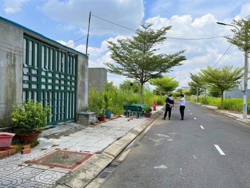 Lô Đất Cực Đẹp (7x20) 140m2 Trong KDC nằm Ngay TTHC Thành Phố Đức Hòa ,gần KCN Tân Đức