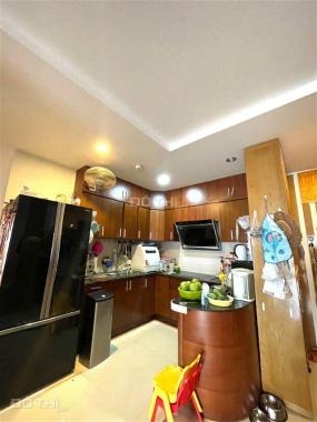 Chính chủ bán CH 89 Phùng Hưng, DT 92m 3PN, full NT, lô góc, nhỉnh 2.5 tỷ. Lh O971O85383