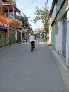Bán nhà gần Hoa lâm 35m, 4 tầng, giá 2.6 ty, quá rẻ, tiện ích bạt ngàn giá tri vô hình, hiếm lắm