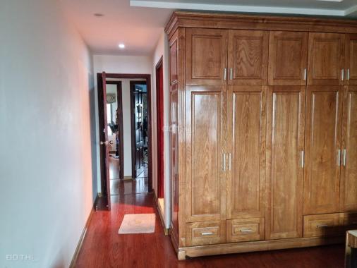 Giá bán chỉ 4,4 tỷ cho căn hộ Mulberry Lane, thiết kế 3PN và 1 phòng thờ, ban công ĐN mát, full NT