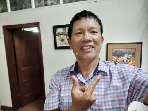 Cho thuê gấp căn hộ giá rẻ khép kín dốc Bà Triệu 50m, 6 tr/th Hoàn Kiếm.