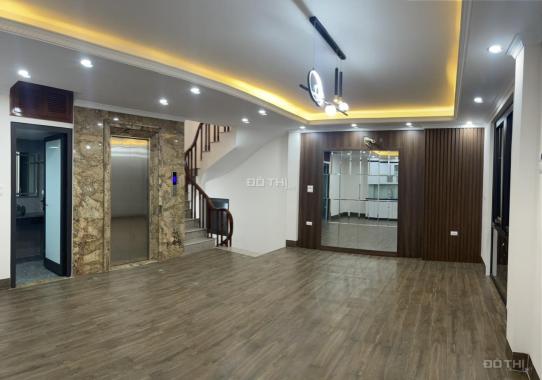 Bán nhà Đào Tấn, Phan Kế Bính DT 40 m xây 6 t thang máy lô góc giá nhỉnh 10 tỷ ô tô vào