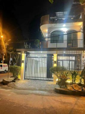 Bán biệt thự 2 lầu 152 Đường Số 39 (góc Đường Số 39 & 14) CN 66m² P. Tân Quy Quận 7
