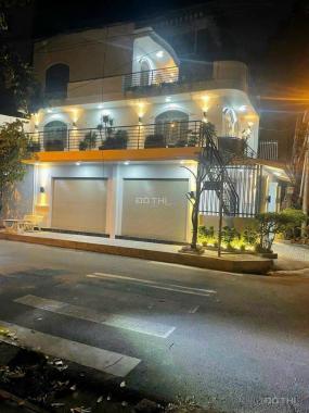 Bán biệt thự 2 lầu 152 Đường Số 39 (góc Đường Số 39 & 14) CN 66m² P. Tân Quy Quận 7