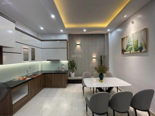 Bán Gấp Nhà Nguyễn Khánh Toàn – 7T Thang máy – Lô Góc – Ngõ Oto Tải – Kinh Doanh - Hạ sâu 3 Tỷ.