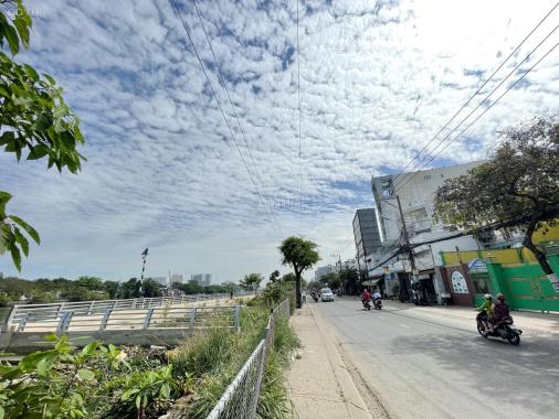 Bán lô đất khủng DT 50x40m số 385 Trần Xuân Soạn giá 220 tỷ Quận 7