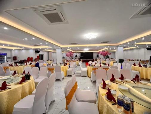 BÁN GẤP TRUNG TÂM TIỆC CƯỚI HÀ NỘI GIÁ CỰC RẺ