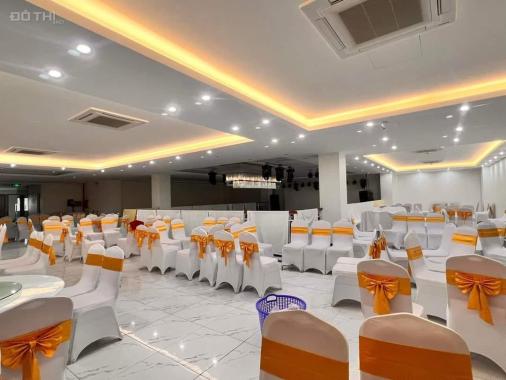 BÁN GẤP TRUNG TÂM TIỆC CƯỚI HÀ NỘI GIÁ CỰC RẺ