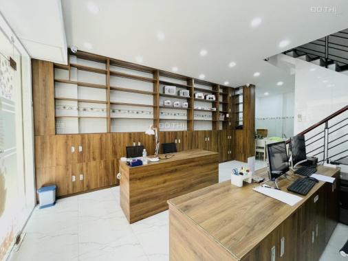Quận 10 - nhà mới - hẻm xe hơi đậu cửa - 1 căn ra mặt tiền - 3 tầng
