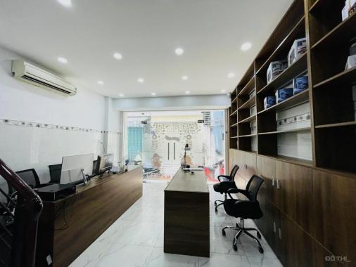 Quận 10 - nhà mới - hẻm xe hơi đậu cửa - 1 căn ra mặt tiền - 3 tầng
