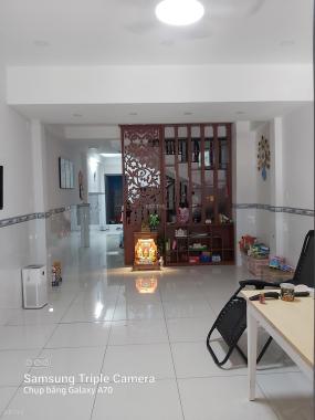 Chính chủ đang cần tiền bán gấp căn nhà mới 3 tầng hẻm Nguyễn Sơn, 70m2, giá 7,2 tỉ thương lượng