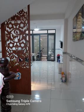 Chính chủ đang cần tiền bán gấp căn nhà mới 3 tầng hẻm Nguyễn Sơn, 70m2, giá 7,2 tỉ thương lượng