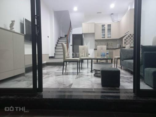 Bán nhà phố Đặng Văn Ngữ- Phạm Ngọc Thạch 37m2 x 5 tầng mt 4,2m giá 4.9 tỷ