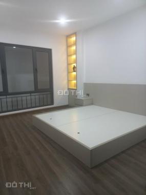 Bán nhà phố Đặng Văn Ngữ- Phạm Ngọc Thạch 37m2 x 5 tầng mt 4,2m giá 4.9 tỷ