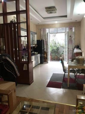 Bán nhà 4 tầng gần đại học Tài Nguyên Môi trường, nội thất đẹp ở luôn, lh 0973022884