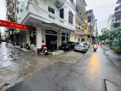 Bán nhà phân lô phố đội nhân lô góc kinh doanh sầm uất