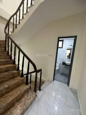 Bán nhà ngõ 81 phố lạc long quân quận tây hồ giá 3 Tỷ tí tẹo