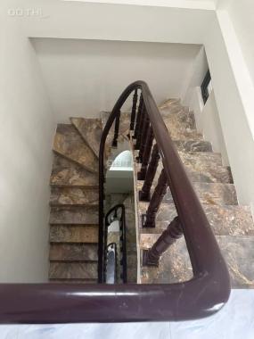 Bán nhà ngõ 81 phố lạc long quân quận tây hồ giá 3 Tỷ tí tẹo