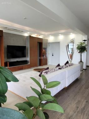 Bán căn ghép SaiGon Pearl diện tích 230m2 với 5pn nội thất đã có sẵn