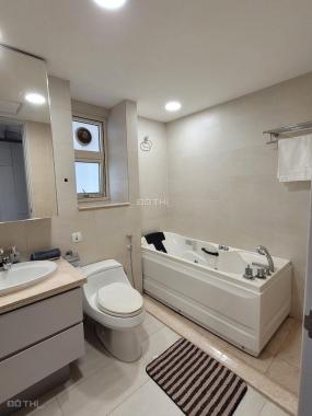 Bán căn ghép SaiGon Pearl diện tích 230m2 với 5pn nội thất đã có sẵn