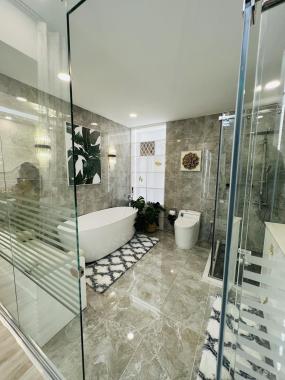 Bán căn hộ ghép Saigon Pearl tầng cap 5pn, 290m2 nội thất có sẵn thoáng mát