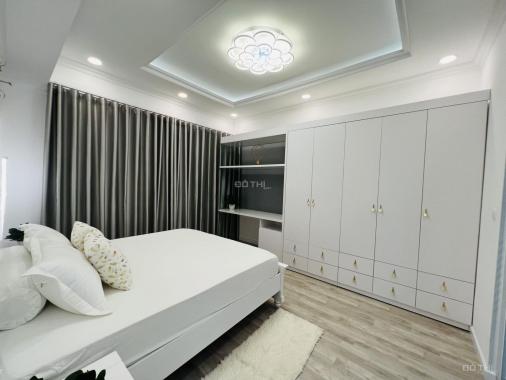 Bán căn hộ ghép Saigon Pearl tầng cap 5pn, 290m2 nội thất có sẵn thoáng mát