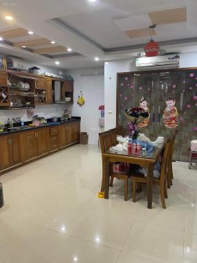 Bán nhà phố KIM NGƯU, HAI BÀ TRƯNG, DT 75M, 4 TẦNG, MT 4M, GIÁ CHÀO 8 TỶ. GARA Ô TÔ, TẶNG NỘI THẤT.