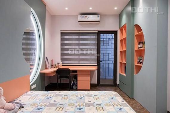 Nhà đẹp long lanh ngõ chợ Khâm Thiên, giá 8.3 tỷ, 90m2x5T, nở hậu, ở luôn