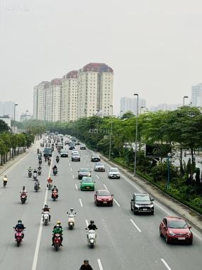 Bán Gấp Nhà Nguyễn Khánh Toàn – 7T Thang máy – Lô Góc – Ngõ Oto Tải – Kinh Doanh - Hạ sâu 3 Tỷ.