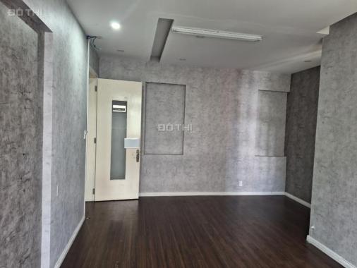 Cho thuê biệt thự khu Phan Xích Long, Phú Nhuận, 4 tầng, KDTD