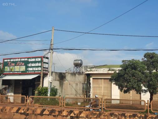 Cho thuê nhà nguyên căn + bãi đất trống làm xưởng sản xuất, kho bãi vận chuyển