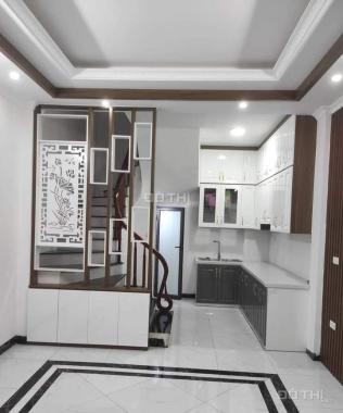 Cần bán 2 căn nhà Ngọc Hà, Ba Đình diện tích sổ đỏ 30m2 xây 5 tầng giá chào 4.6 tỷ.