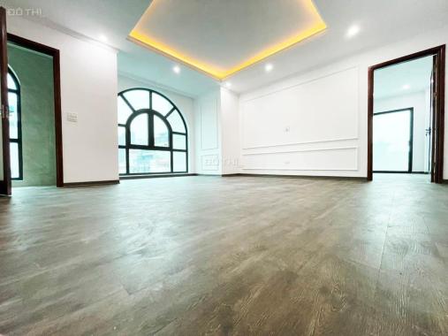 Bán nhà riêng tại Tôn Thất Tùng, cho thuê, kinh doanh, ở. DT 58m2, 7 tầng, oto vào nhà, giá 14.4 tỷ