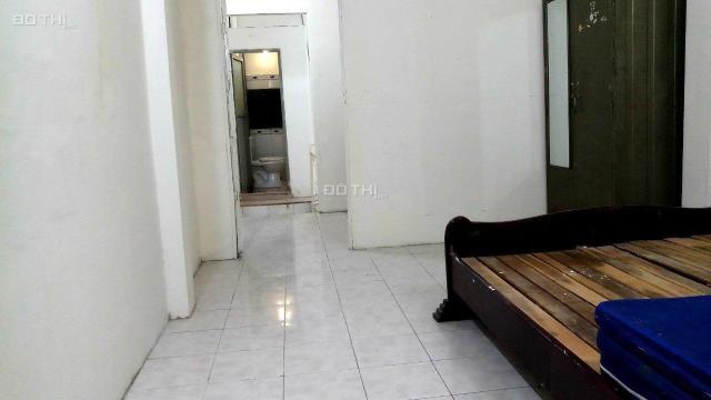 Cho thuê nhà HXH Huỳnh Văn Bánh, Phú Nhuận, 3 tầng, thông ra chợ PN