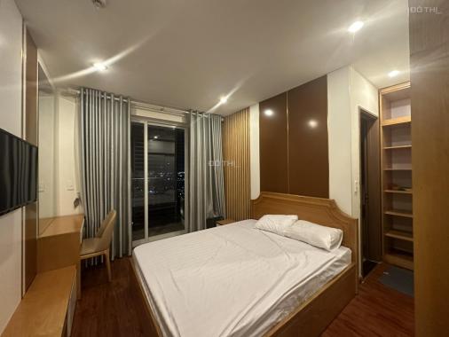 Cho thuê căn góc 2 ngủ view sân vận động LC chung cư SHP Plaza giá 14 triệu bao phí có thoả thuận