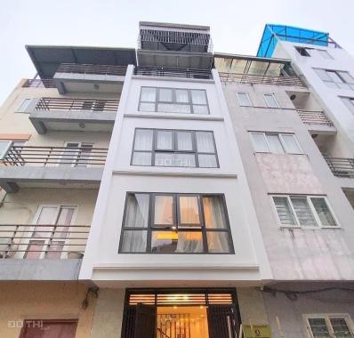 Bán nhà Lạc Long Quân, 20 m ra phố thoáng 2 mặt view Hồ Tây 43m2 6 tầng MT 4m Nhỉnh 7 tỷ