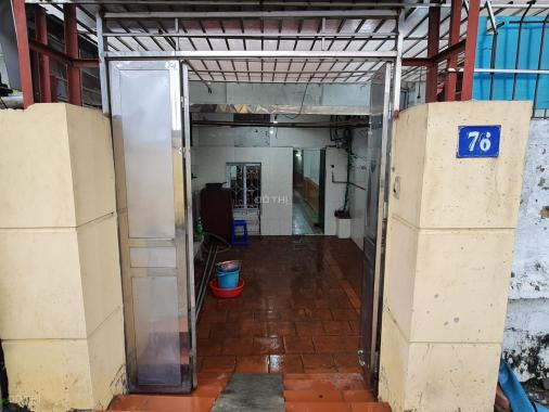 Chính chủ cần bán căn hộ tập thể tầng 1 (toà nhà 2 tầng) số 76 ngõ 364 đường Giải Phóng.