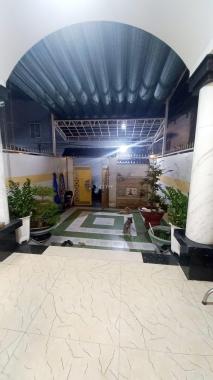 Chợ Phú Xuân, Thị Trấn Nhà Bè, 6m x 20m, trệt lầu, đất thực tế 140m2.