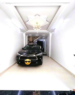 Bán nhà phân lô đẹp Vĩnh Phúc, 44m2 ô tô vào nhà, kinh doanh thoáng, ở cũng thích