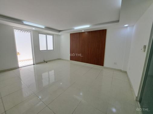 Cho thuê nhà tiện làm VP mt đường Vũ Tông Phan, An Phú. Dt 100m2. Giá 55 tr/tháng. Lh 0903652452