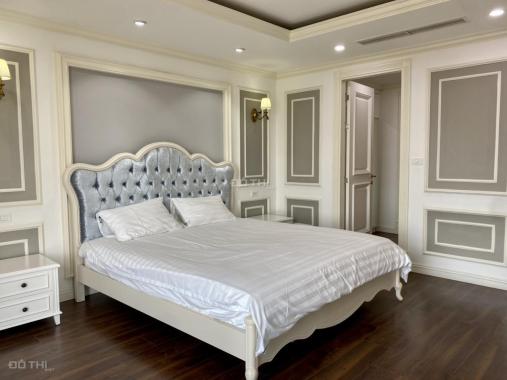 Cho thuê CHCC Dleroi Soleil diện tích 146m thiết kế 3 ngủ full nội thất view Hồ Tây 42tr/tháng