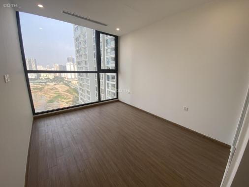 Cho thuê căn hộ 4PN, 3WC, căn góc view hồ Vinhomes Skylake, giao nhà luôn, đồ CB