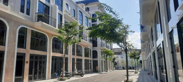 Bán nhà phố thương mại mặt tiền đường Quách Điêu, đẳng cấp nhất khu vực Bình Chánh.