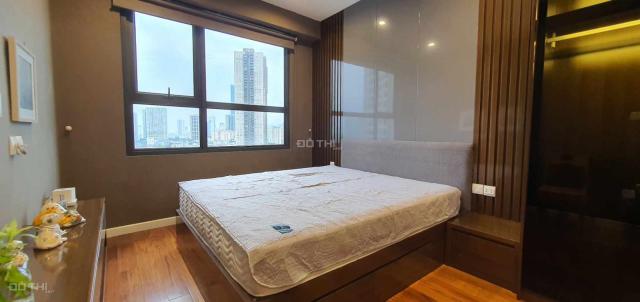 Giao nhà ngay - Căn hộ tòa C7 Vinhomes D'Capitale: 2PN sáng - view bể bơi, thiết kế đẹp hiện đại