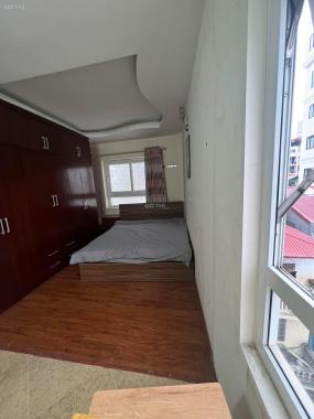 Cho thuê căn hộ 2 phòng ngủ phố Trịnh Công Sơn, Tây Hồ 70m