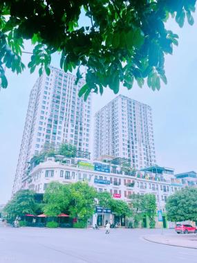 HC Golden City, Bán căn 2PN 71,4m2 hướng ĐôngNam full nội thất giá chỉ 3.1 tỷ bao phí LH 0909860283