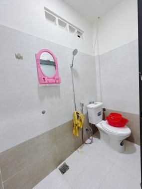 Chợ Phú Xuân, Thị Trấn Nhà Bè, 4m x 6m, 2 lầu, Sổ HR, vay được 1.5 tỉ. 1,9 tỷ